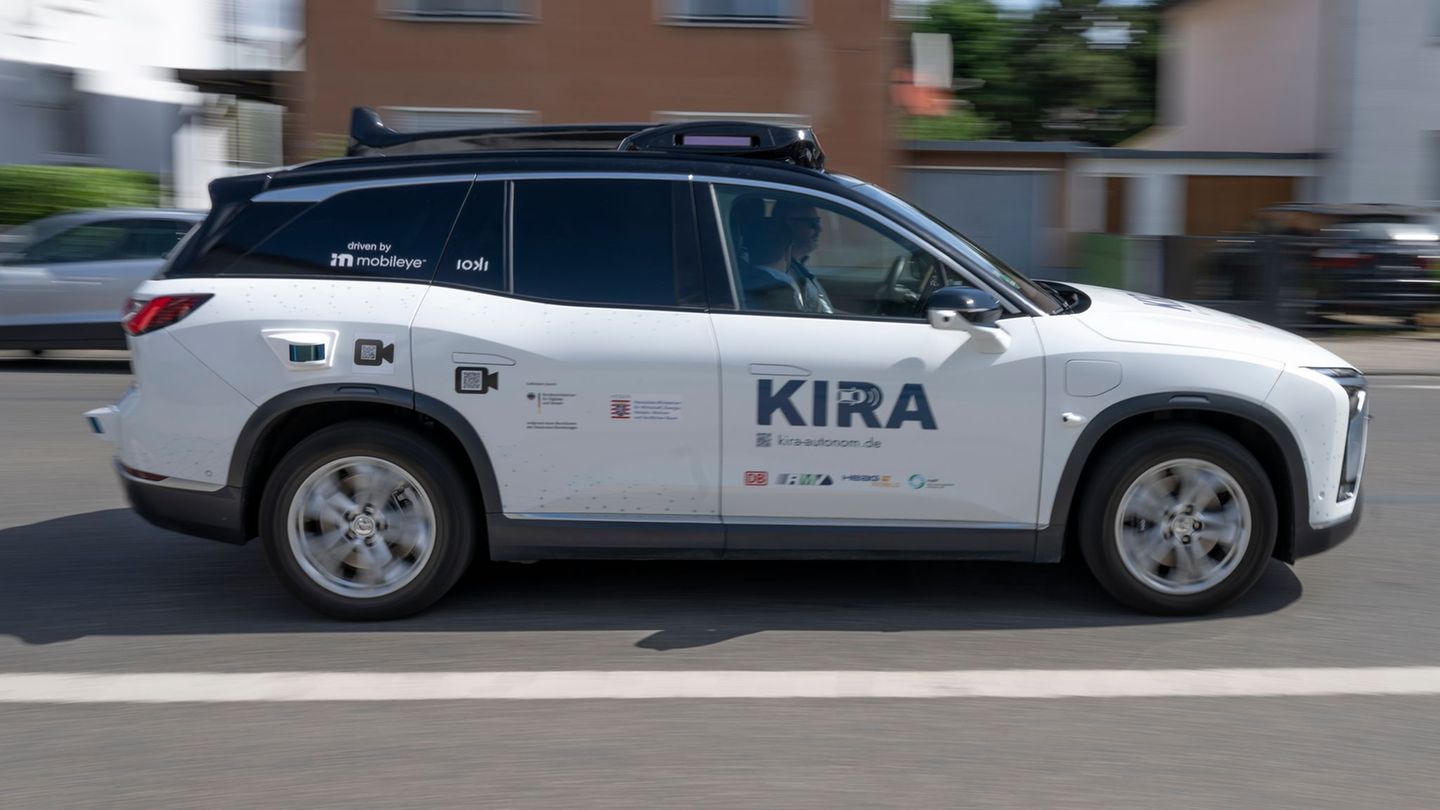 Verkehr: Ein Jahr selbstfahrende Autos - mehr als 4.000 Nutzer