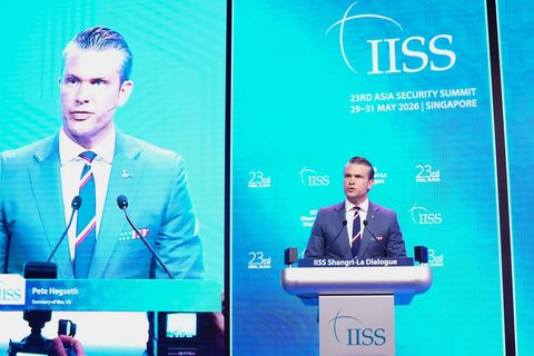 Hegseth hat Europa in Singapur scharf kritisiert. Foto: Achmad Ibrahim/AP/dpa