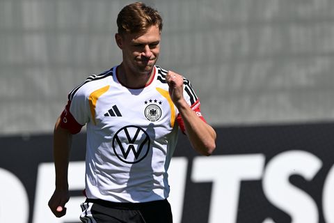 DFB-Kapitän Joshua Kimmich trainiert im Camp der Nationalmannschaft. Foto: Federico Gambarini/dpa