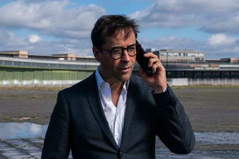 Jan Josef Liefers gibt in "Requiem für einen Freund" einmal mehr den gestressten Juristen Jaochim Vernau.