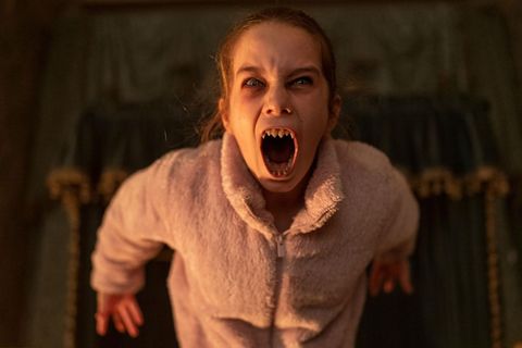 Dieses Mädchen entführen zu wollen, ist eine schlechte Idee: Alisha Weir verkörpert im Horrorfilm "Abigail" die Titelfigur.