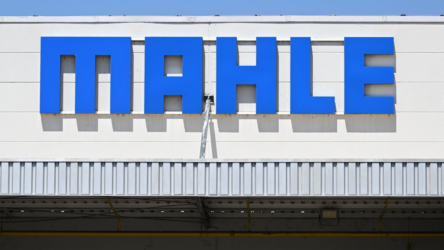 Geplante Schließung: Aiwanger zu Mahle: „Offenbarungseid für Bundespolitik“