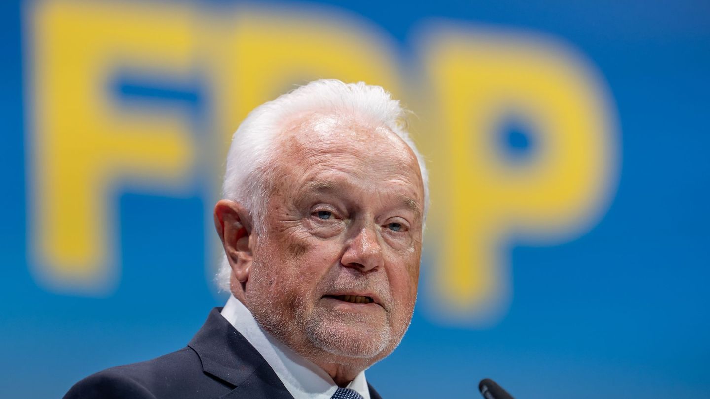 Kubicki hat sich gegen die überraschende Gegenkandidatin bei der Wahl des FDP-Vorsitzes, Strack-Zimmermann, durchgesetzt. Foto:
