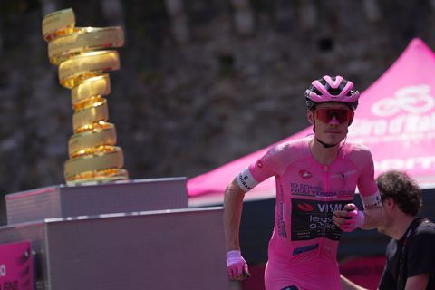 Hat die Giro-Trophäe fest im Blick: Jonas Vingegaard. (Archivbild) Foto: Spada/LaPresse/AP/dpa