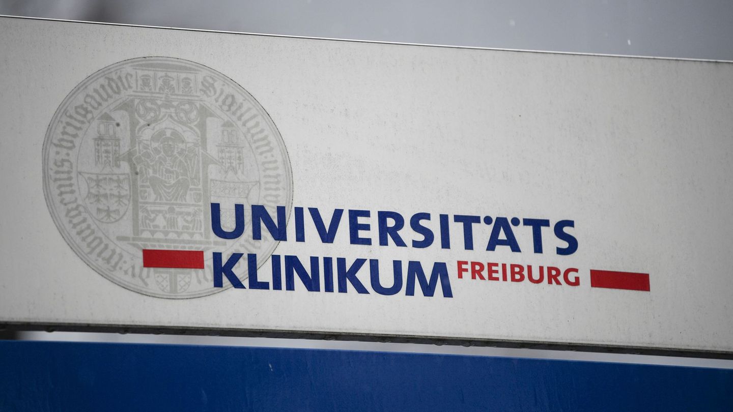 Bei Uniklinikum Freiburg haben sich rund 100 Menschen gemeldet und gefragt, ob ihre Daten betroffen sind. (Archivbild) Foto: Pat