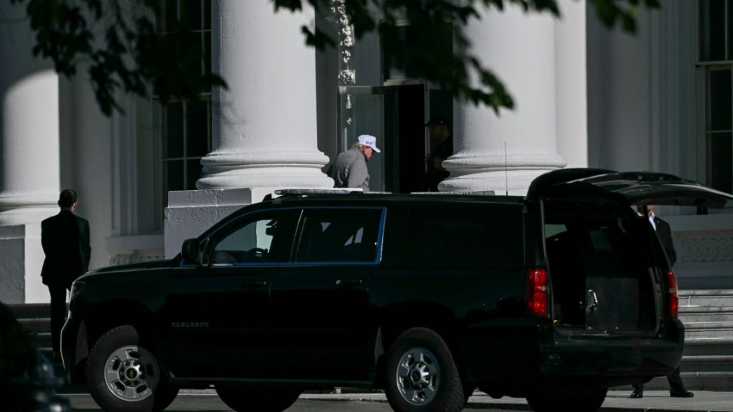 Trump bei Rückkehr ins Weiße Haus nach Golf-Partie