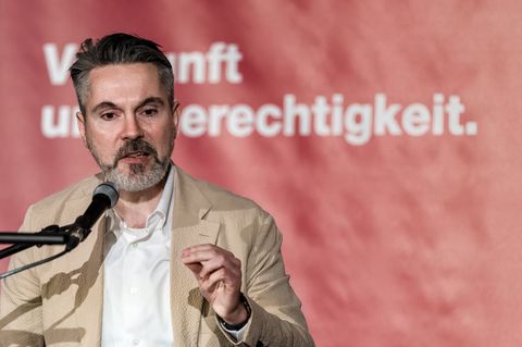 Der BSW-Vorsitzende Fabio De Masi dringt auf diplomatische Initiativen zur Beendigung des Ukraine-Krieges. Foto: Frank Hammersch