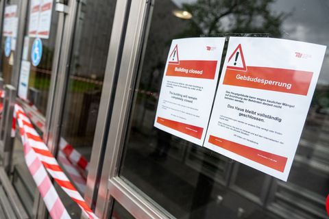 Wann Studierende das Hauptgebäude wieder nutzen können, ist unklar. (Archivbild) Foto: Fabian Sommer/dpa