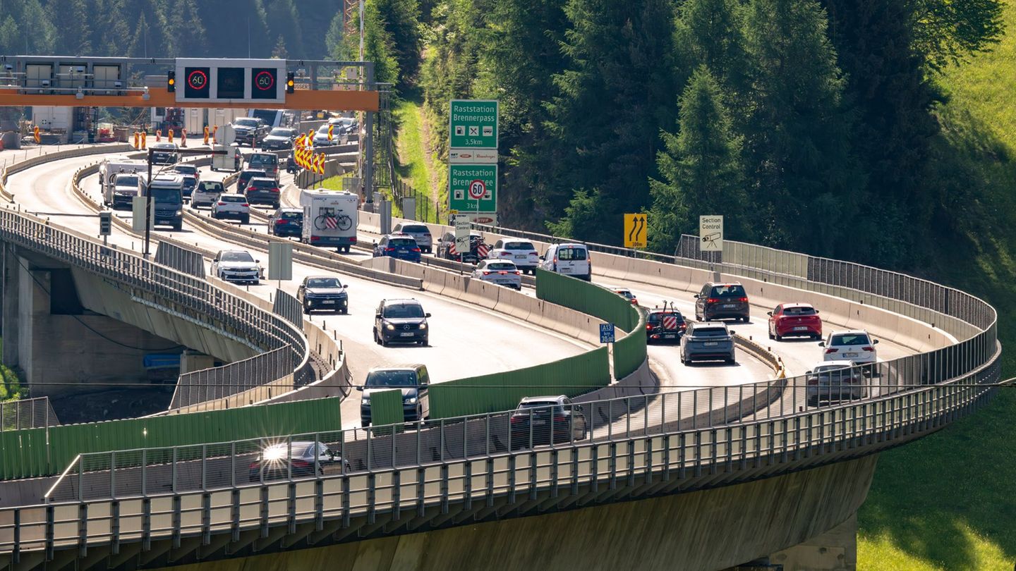 Nach der Aufhebung der Brenner-Sperre herrschte zeitweise reger Verkehr. Foto: Peter Kneffel/dpa