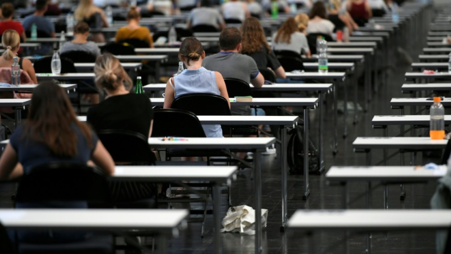 Studierende in einem Hörsaal