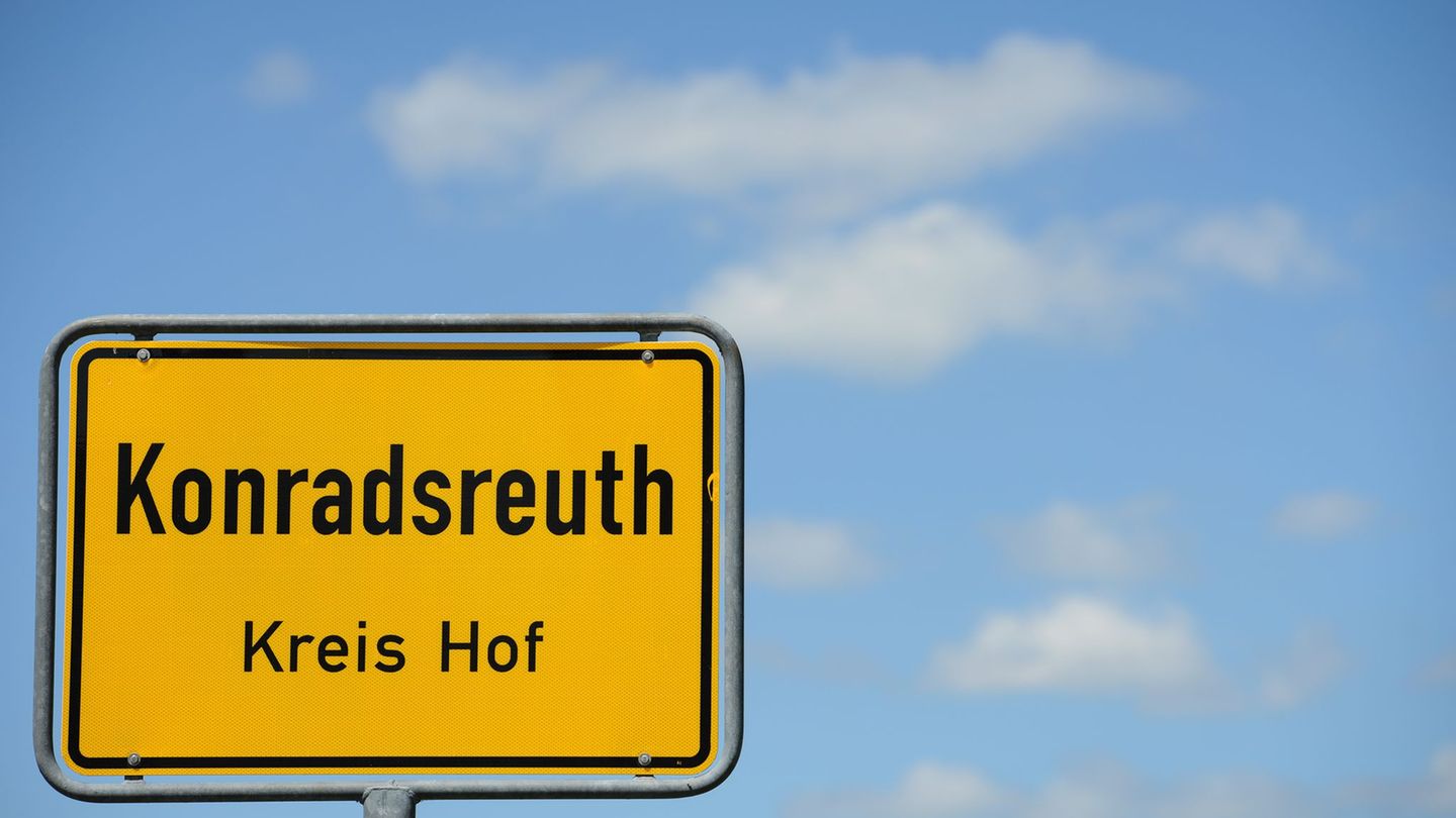 In der 3.000-Seelen-Gemeinde Konradsreuth hat es ein Gewaltverbrechen gegeben. (Symbolbild) Foto: picture alliance / dpa