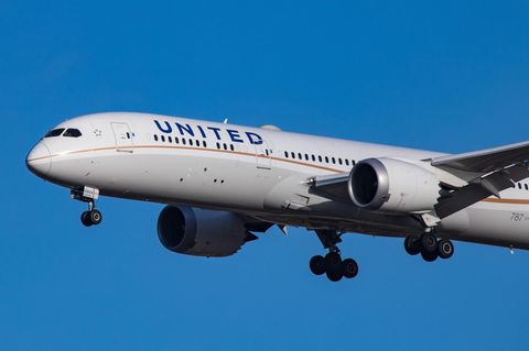 Der Flug UA236 von United Airlines sollte eigentlich nonstop von Newark nach Palma de Mallorca fliegen
