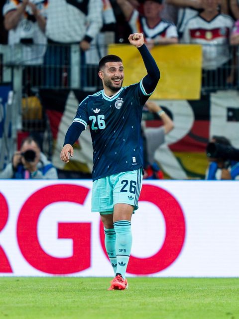 Deniz Undav jubelt nach seinem Tor im Testspiel gegen Finnland