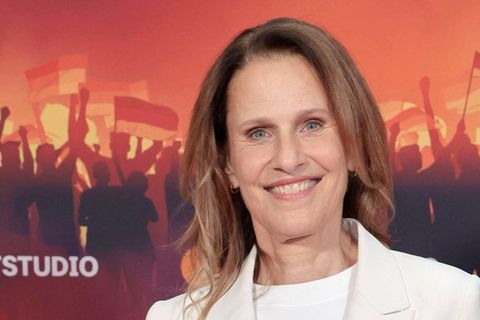 Katrin Müller-Hohenstein hatte zum Ende der Länderspiel-Übertragung am Sonntagabend noch eine traurige Nachricht.