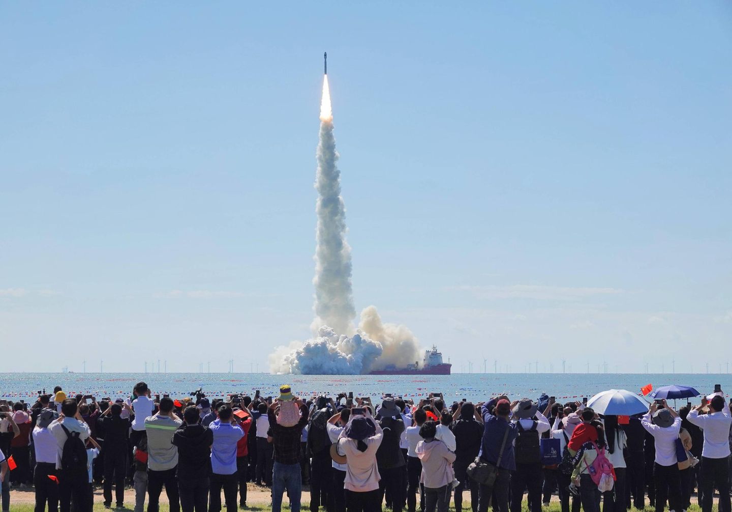 Start einer chinesischen Rakete