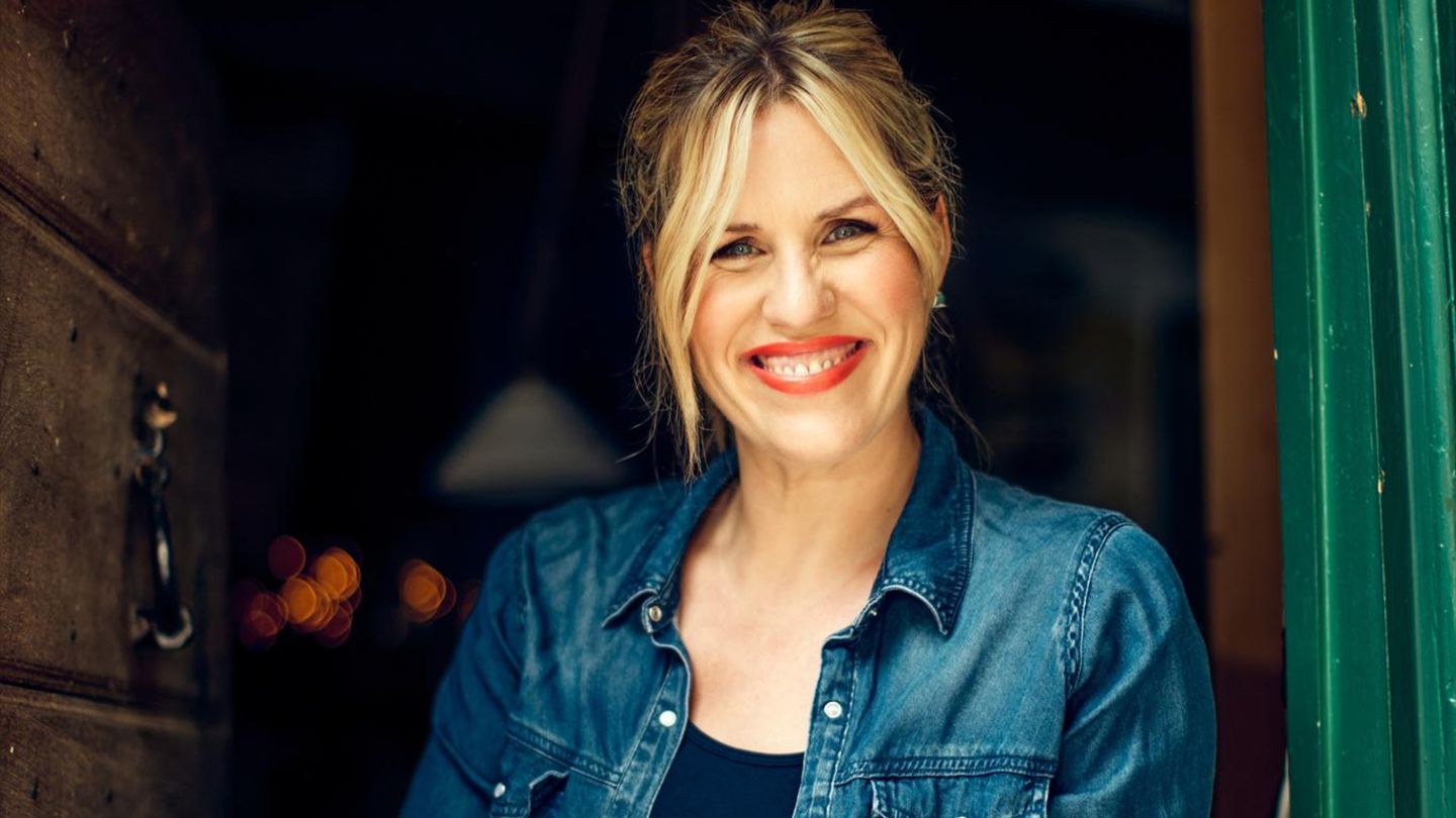 Schlagfertigkeit: Porträt der Autorin Nina Staudinger
