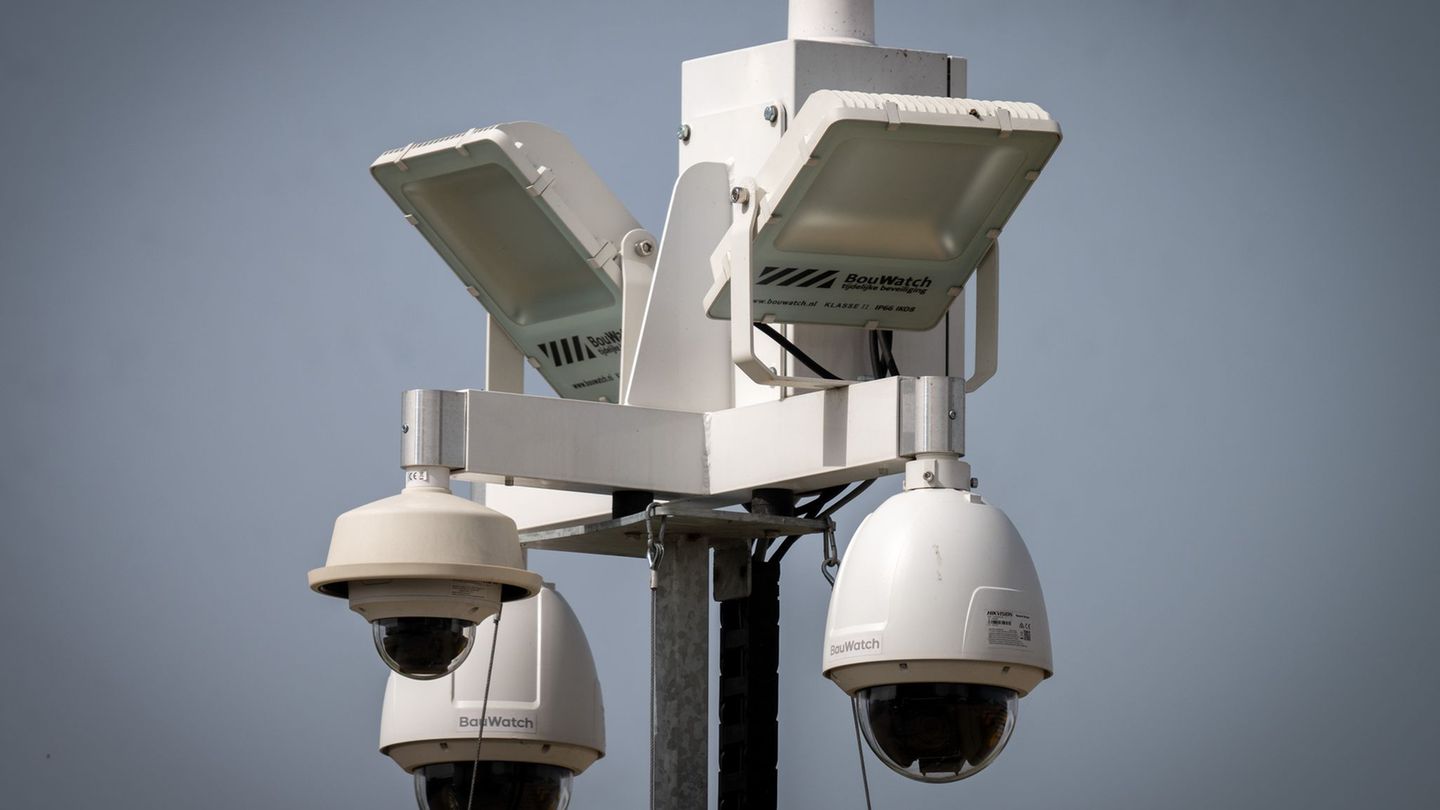 KI-gestützte Videokameras sollen in Berlin an Orten mit viel Kriminalität und vor Objekten, die bewacht werden, getestet werden.