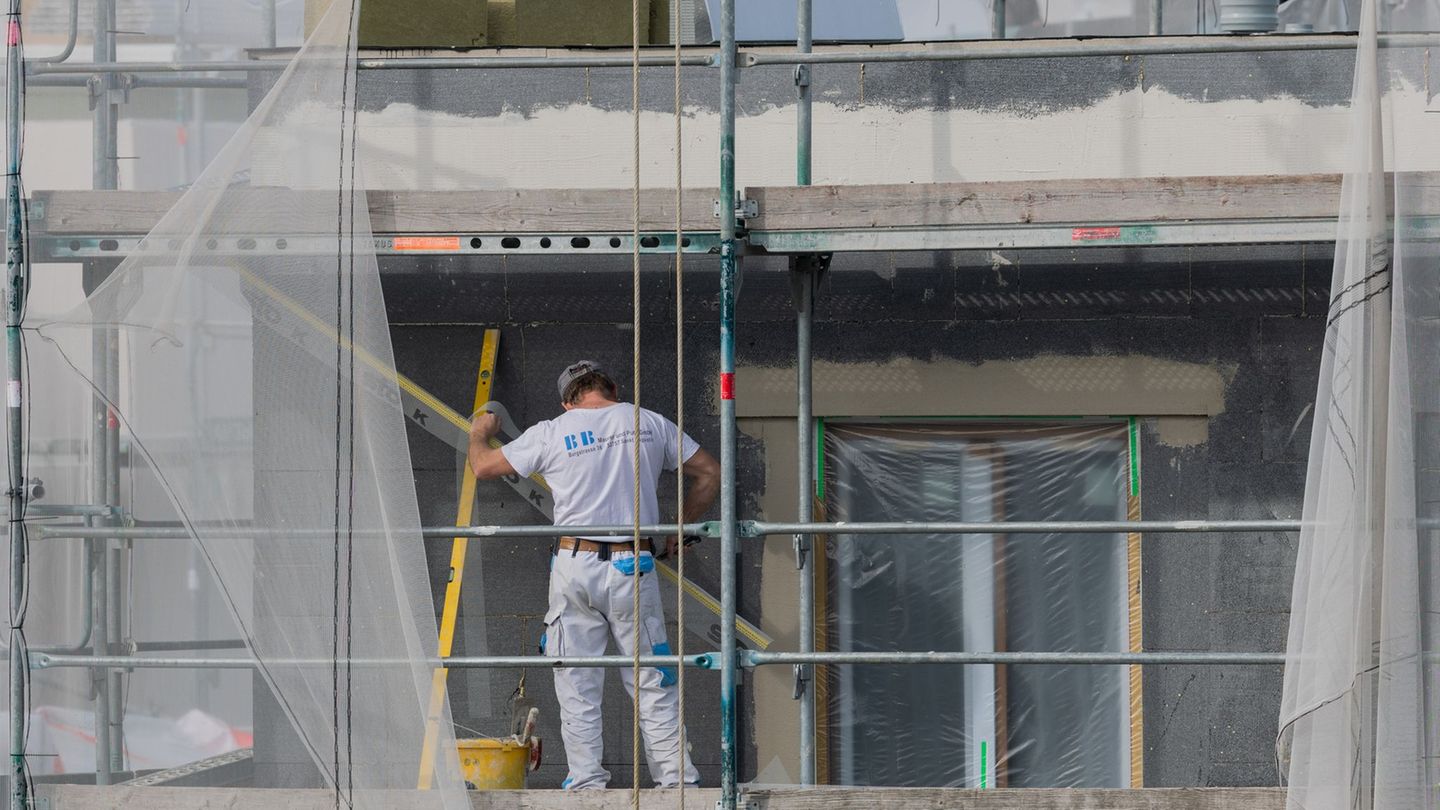Von der Baugenehmigung bis zum schlüsselfertigen Zuhause hat es in Thüringen zuletzt länger gedauert - die meiste Zeit bis zur F