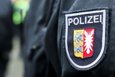 Die Polizei hat die Schildkröte ins Tierheim gebracht. (Symbolbild) Foto: Christian Charisius/dpa