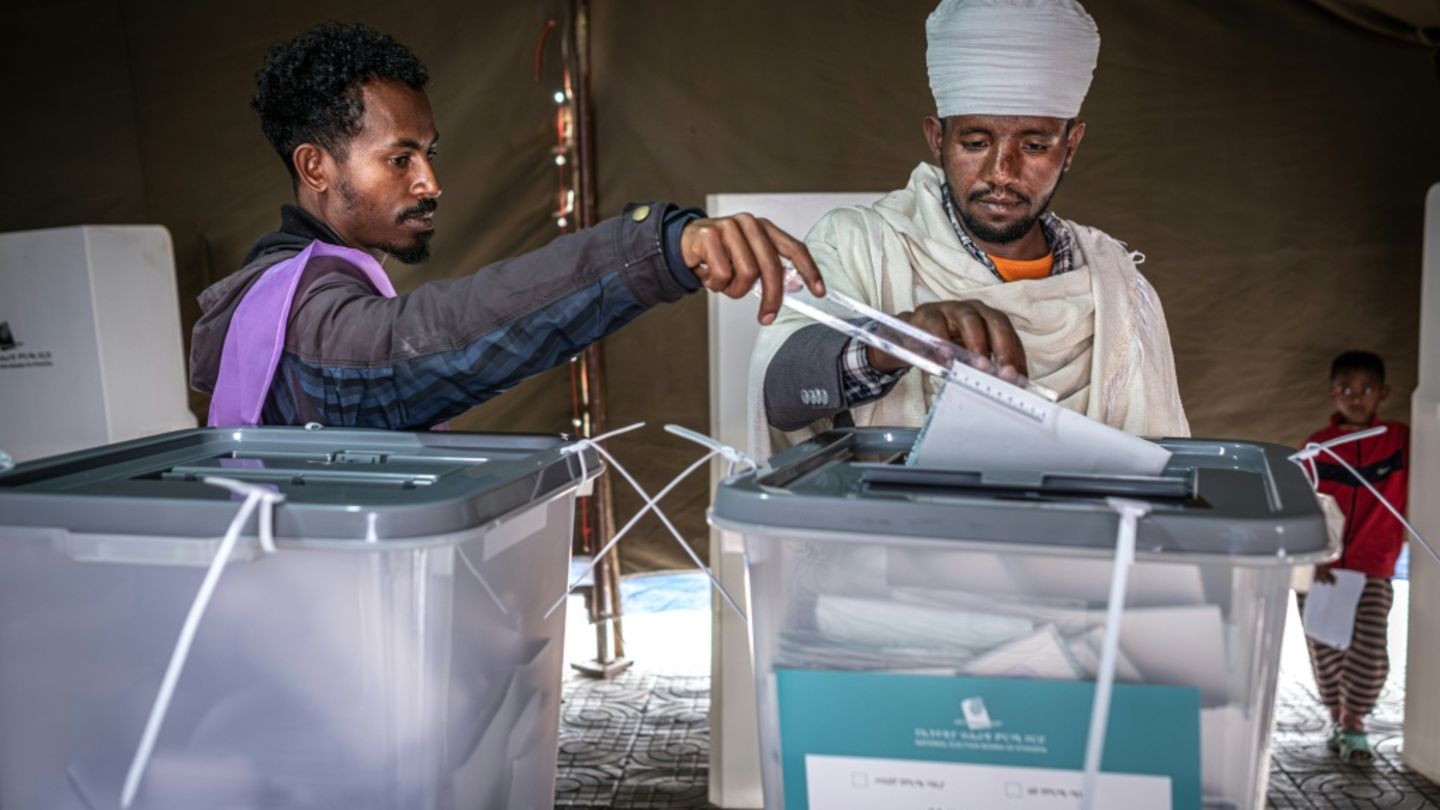 Stimmabgabe in Addis Abeba