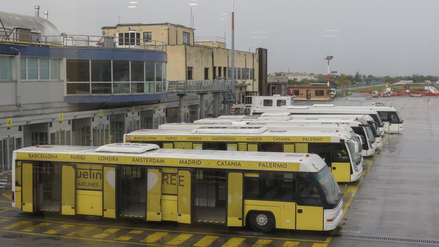 Flughafen Florenz