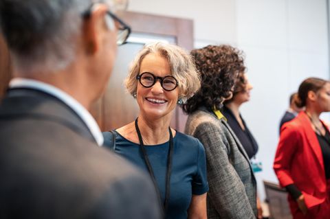 Jobsuche mit über 50: Kontaktpflege ist ganz wichtig