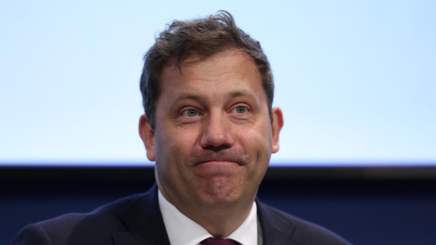 Bundesfinanzminister Lars Klingbeil (SPD) will Tempo beim Sondervermögen machen