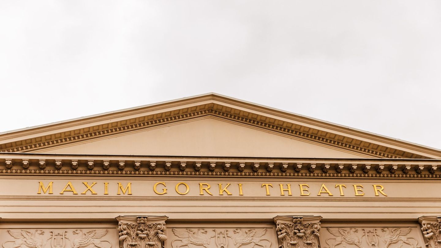 Das Maxim Gorki Theater in Berlin. (Archivbild) Foto: Carsten Koall/dpa