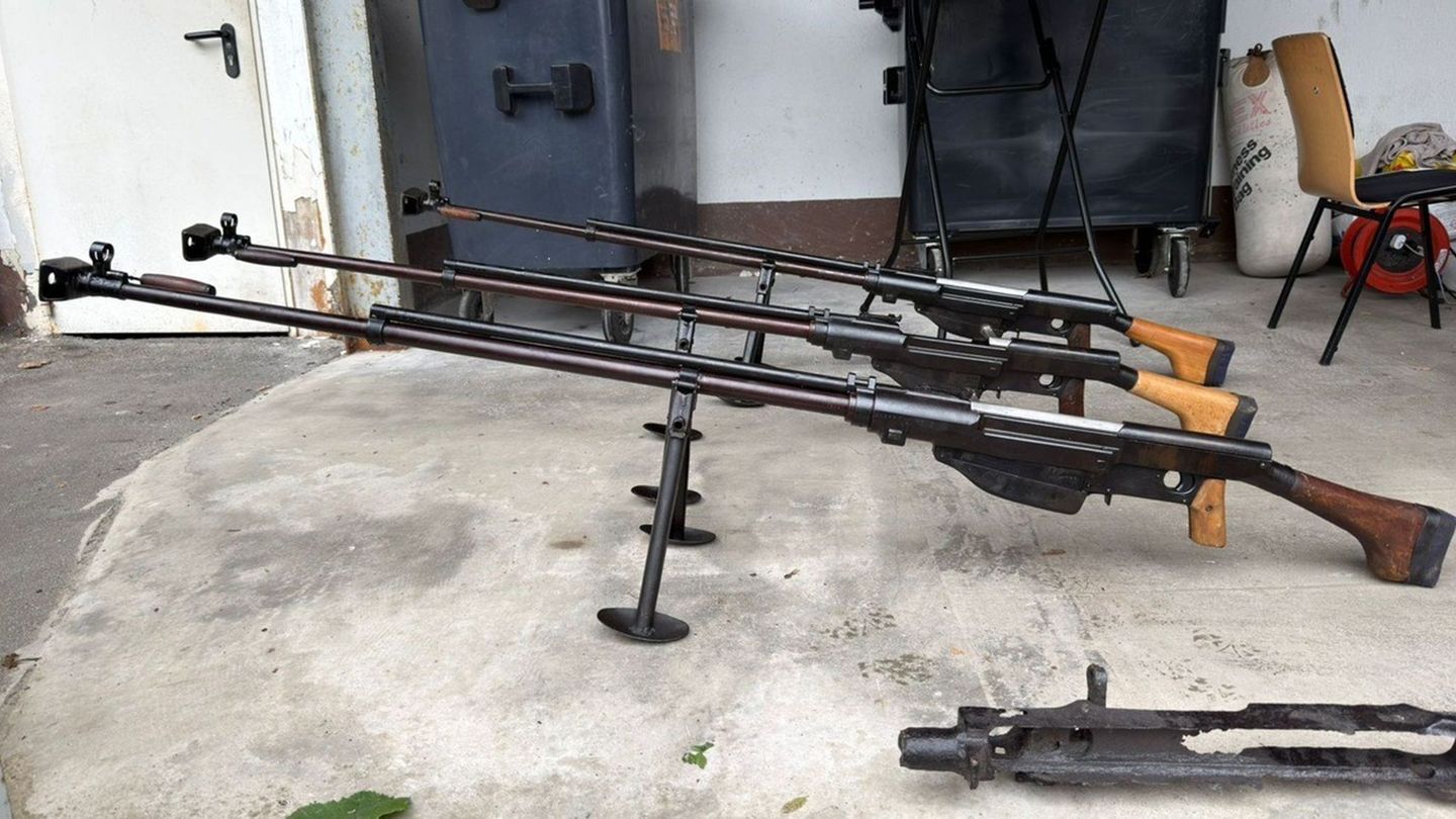 Der Prozess um das Remscheider Waffenarsenal startet im Juli. (Archivbild) Foto: Polizei Wuppertal/dpa
