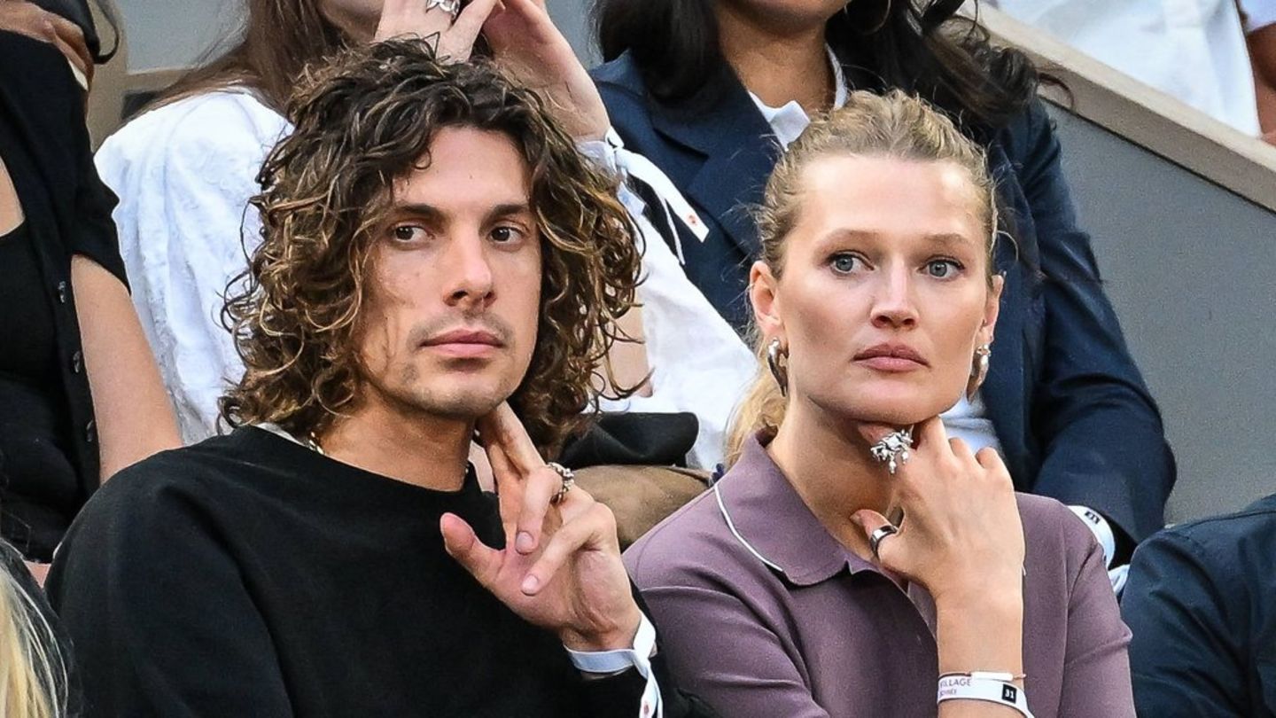 Toni Garrn mit neuem Partner: Inniger Kuss bei den French Open