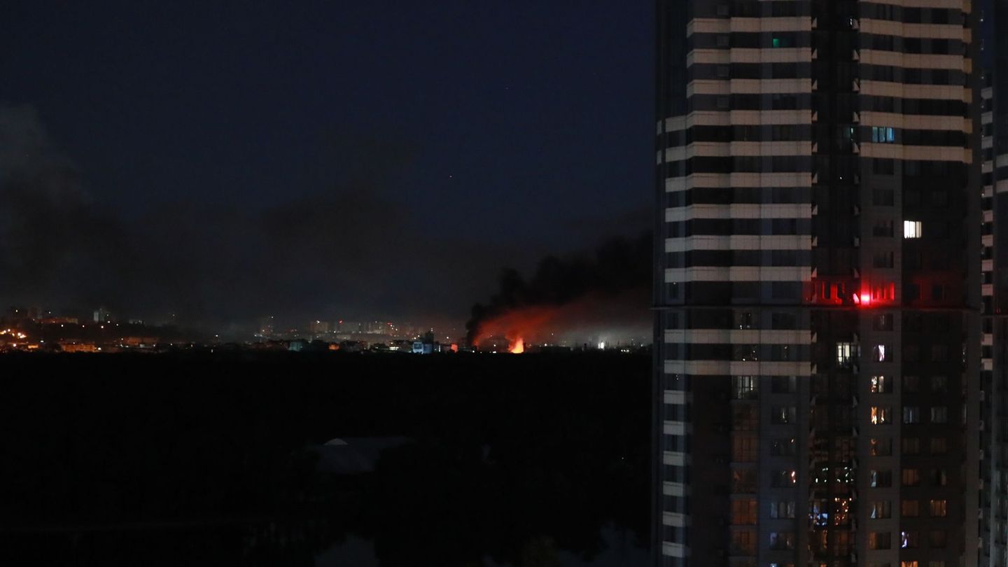 Ukraine-Krieg: Massive russische Luftangriffe auf Kiew