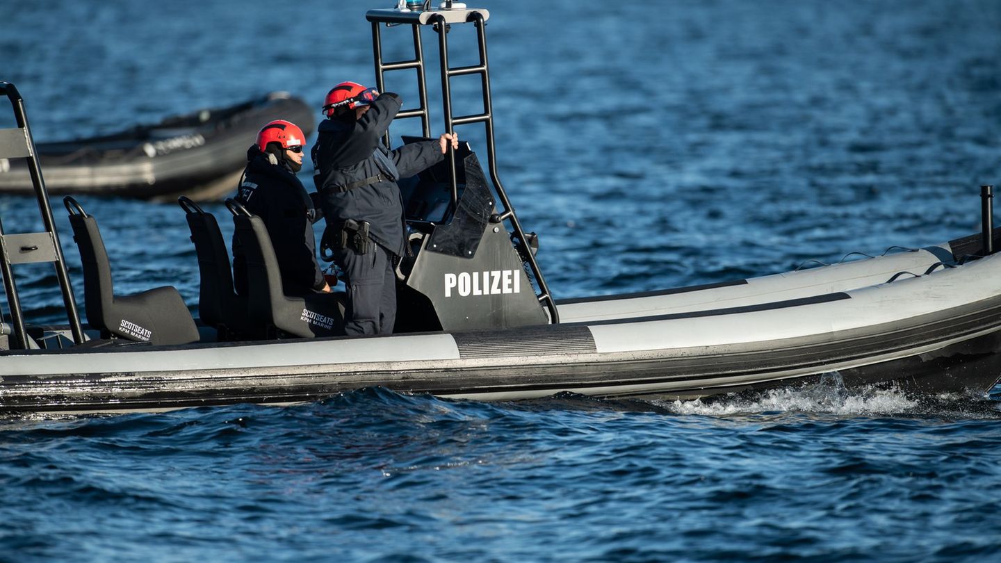 Großeinsatz nach Notruf: Ermittlungen nach Leichenfund im Bodensee laufen