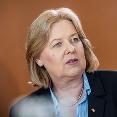 Bärbel Bas (SPD), Bundesministerin für Arbeit und Soziales möchte die Rente optimieren