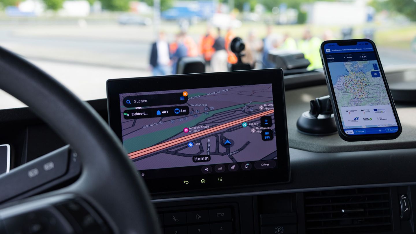 Neuer Service: Kein freier Lkw-Stellplatz - Abhilfe an Autobahn-Anlagen
