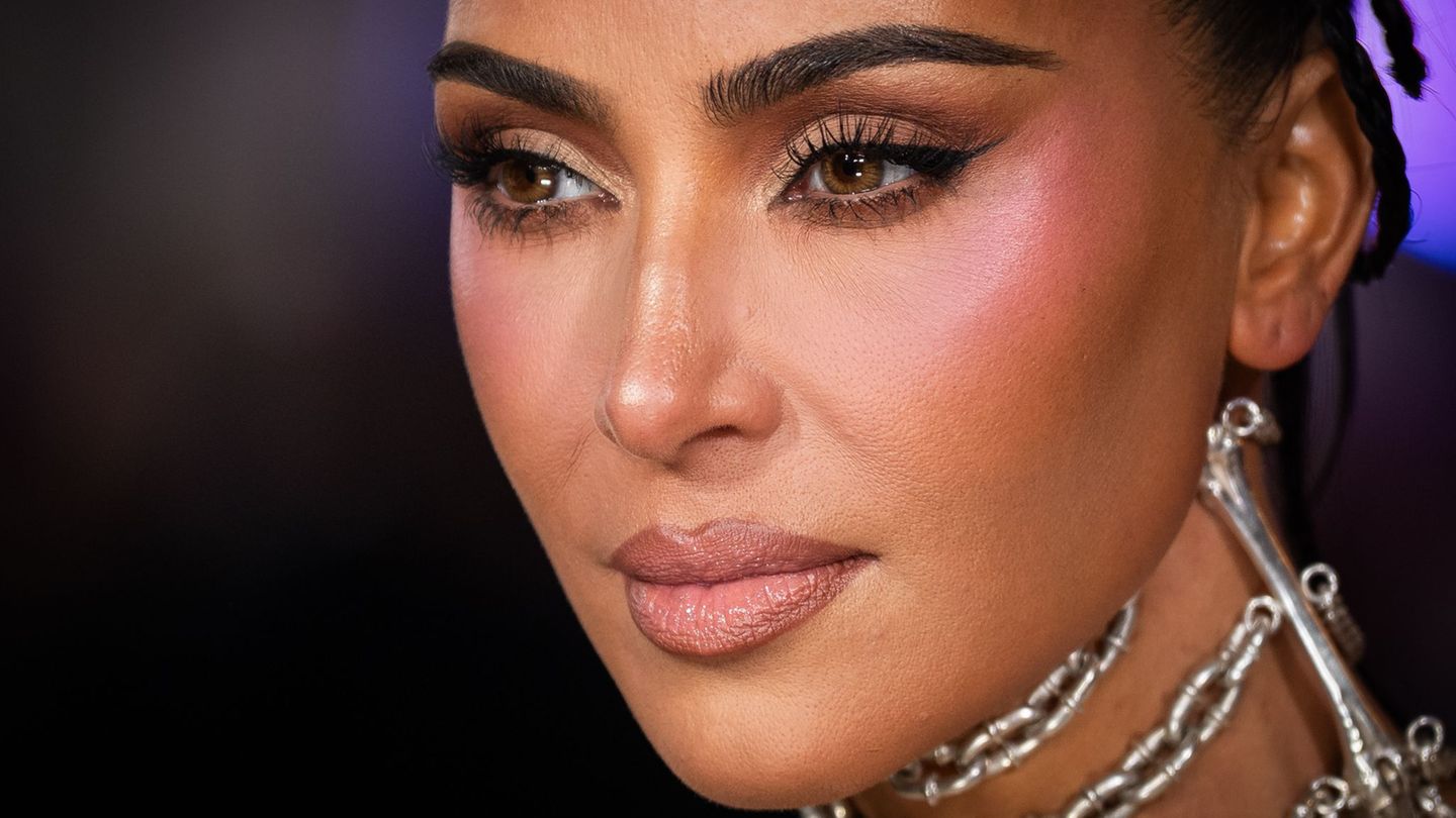 Kim Kardashian hat auf Instagram ein 20-teiliges Foto- und Videoalbum mit Eindrücken der vergangenen Wochen geteilt. (Archivbild