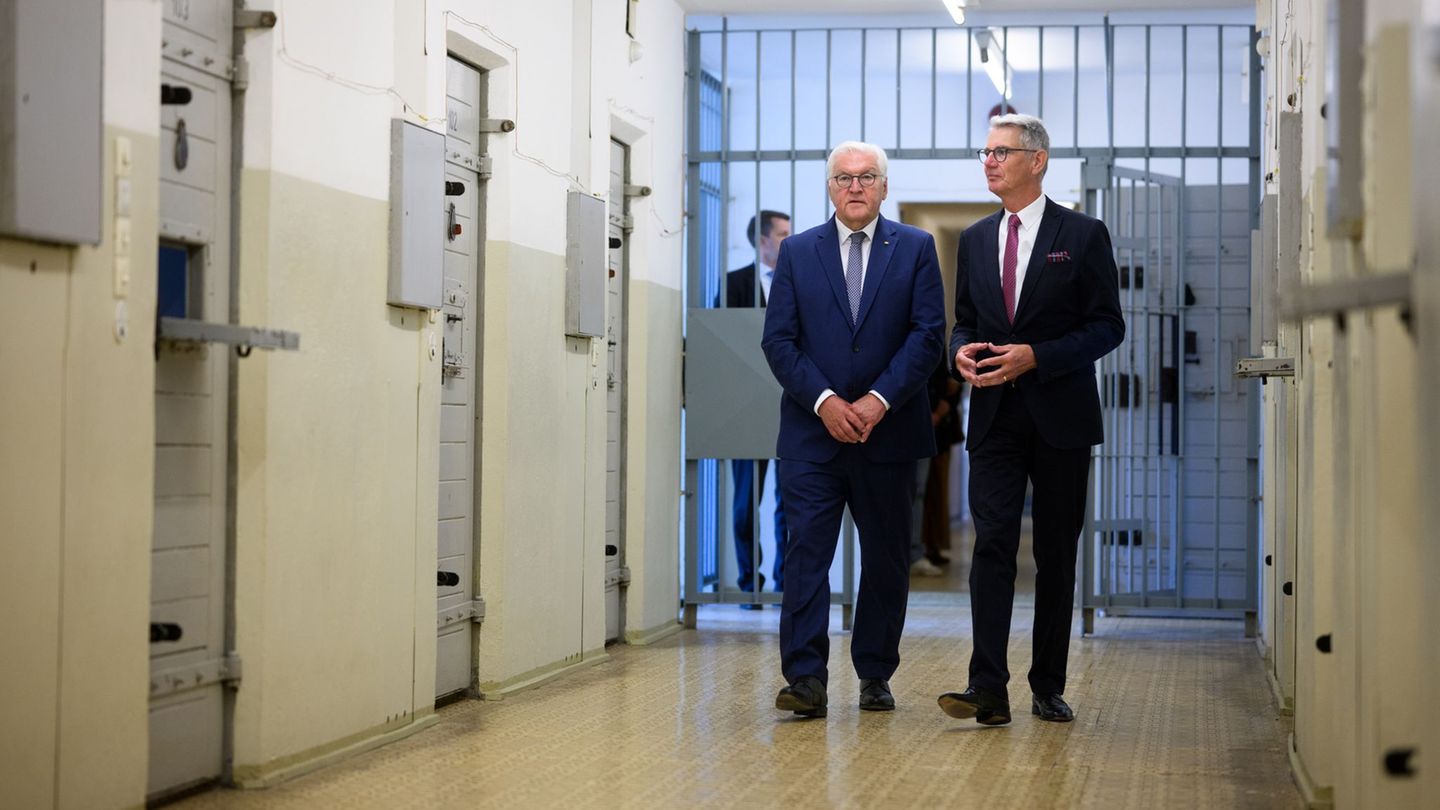 DDR-Staatssicherheit: Bundespräsident besucht früheres Stasi-Gefängnis