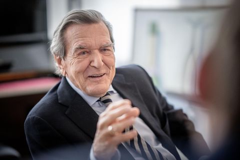 Ex-Kanzler Gerhard Schröder (SPD) wurde in einem Moskauer Luxushotel gesehen