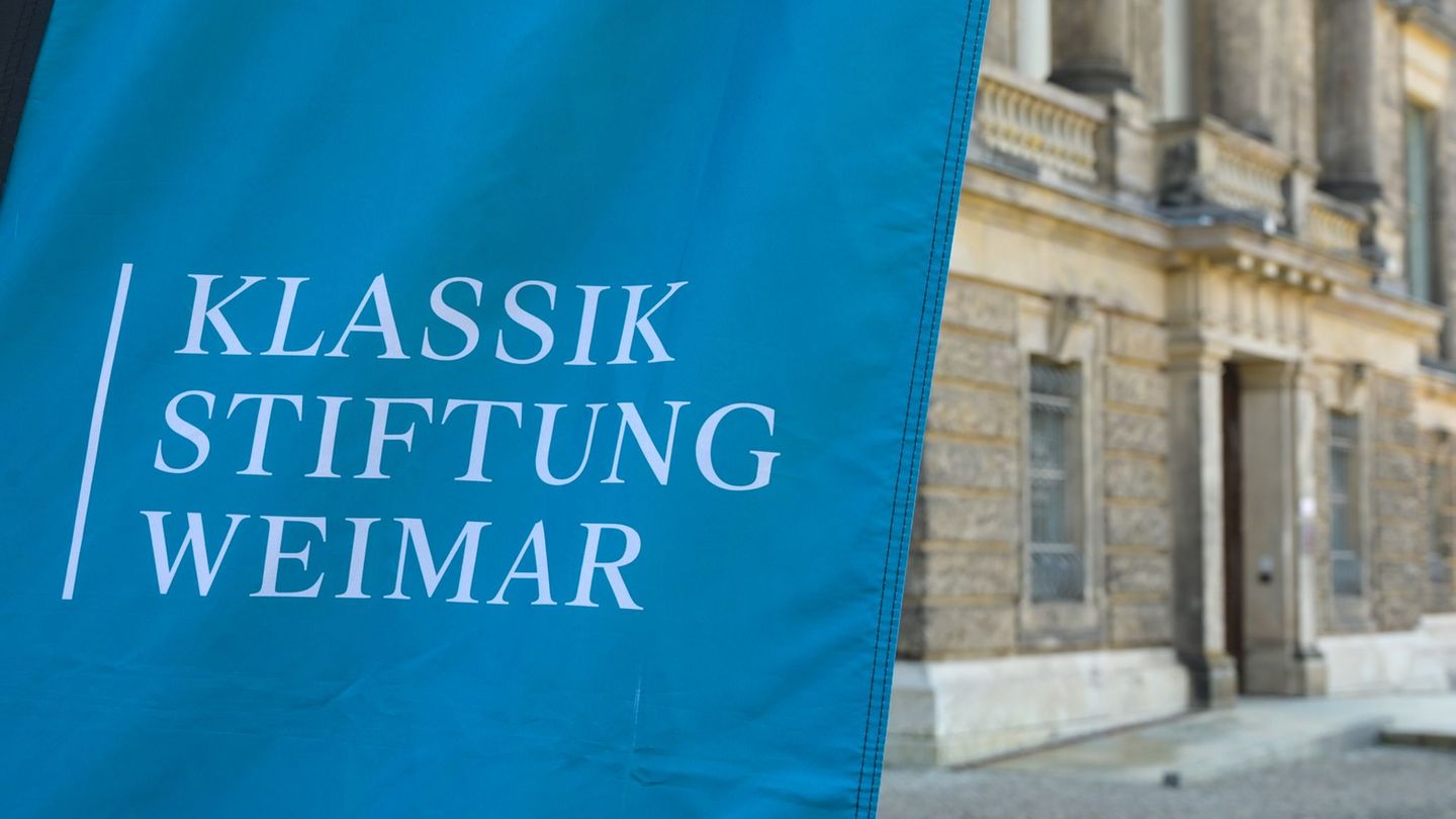 Schenkung: Hunderte Arbeiten aus Olbricht-Nachlass für Klassik Stiftung