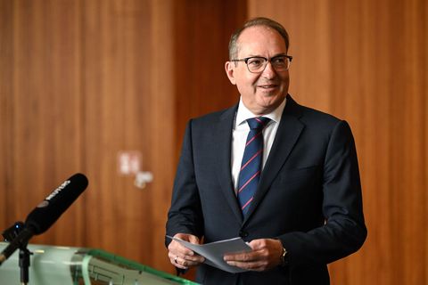 Bei einer kurzfristig anberaumten Pressekonferenz erklärt Bundesinnenminister Alexander Dobrindt (CSU), warum er große Hoffnunge