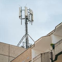 Die Ära des 2G-Mobilfunk-Standards geht zu Ende – dazu hat der TÜV eine Warnung