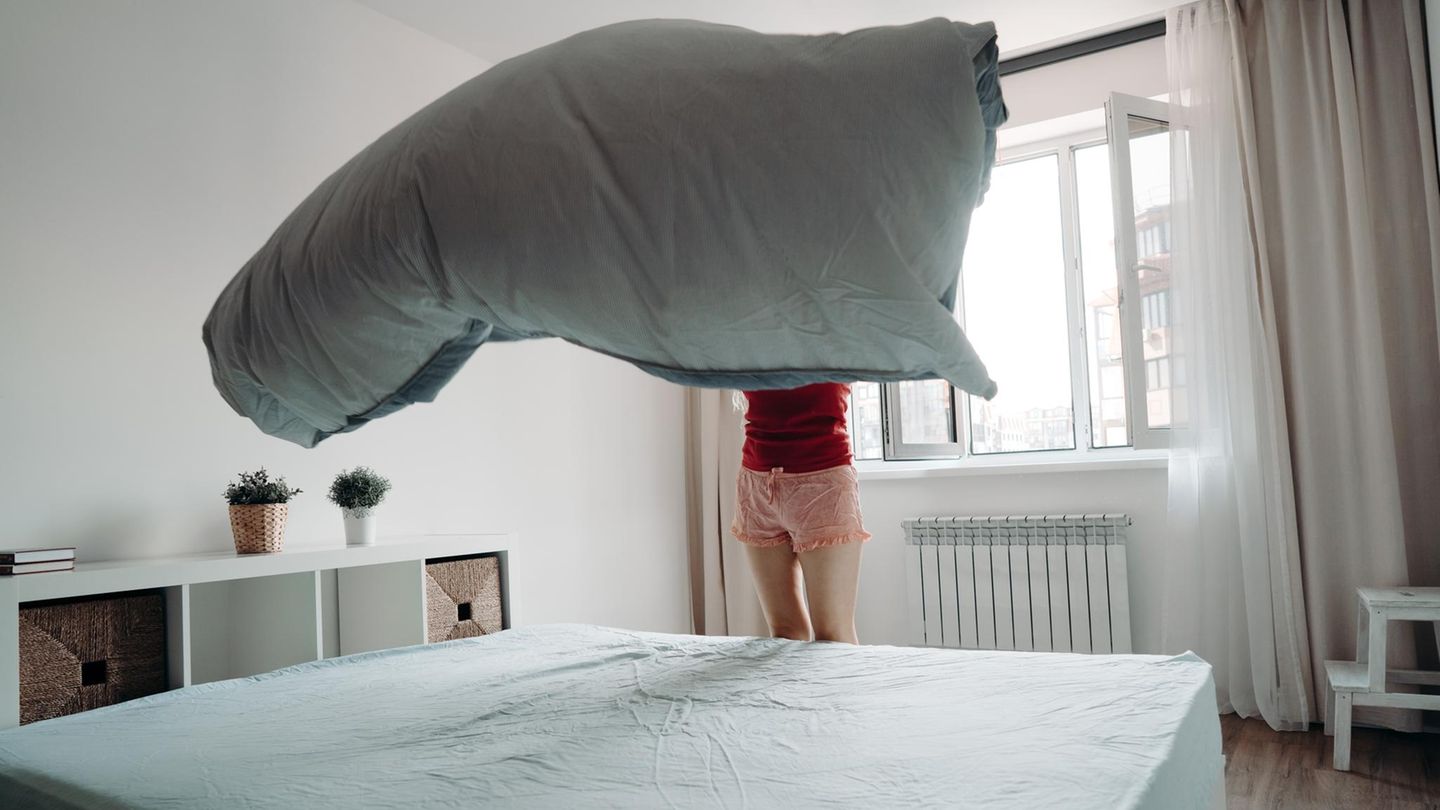 Wir beziehen unser Bett regelmäßig frisch – aber wie oft reinigen wir die Matratze?