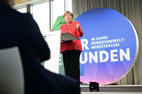 Die frühere Kanzlerin Angela Merkel (CDU) fordert mehr Aufmerksamkeit für den Klimaschutz ein. Foto: Sebastian Christoph Gollnow