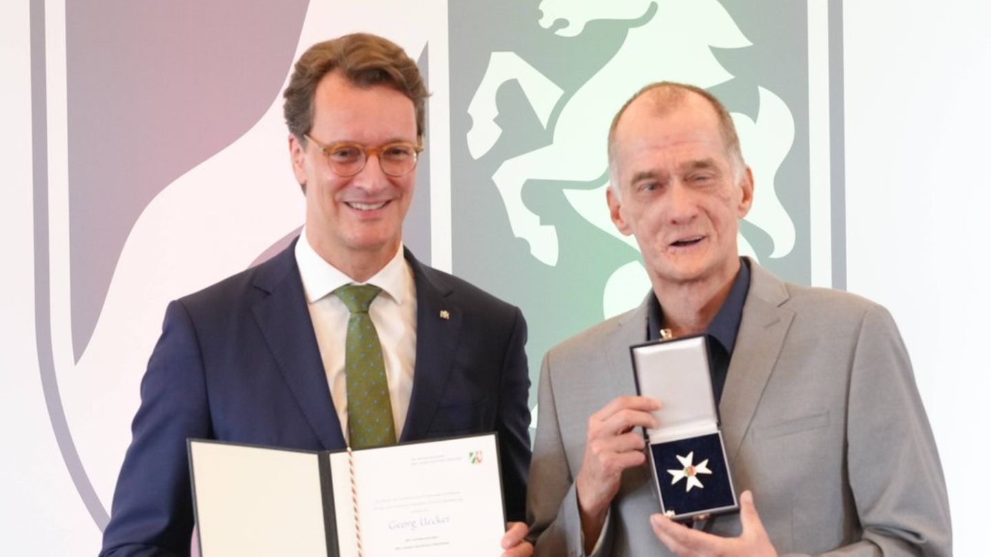 Verleihung des NRW-Landesverdienstorden: Bei Georg Uecker flossen Tränen