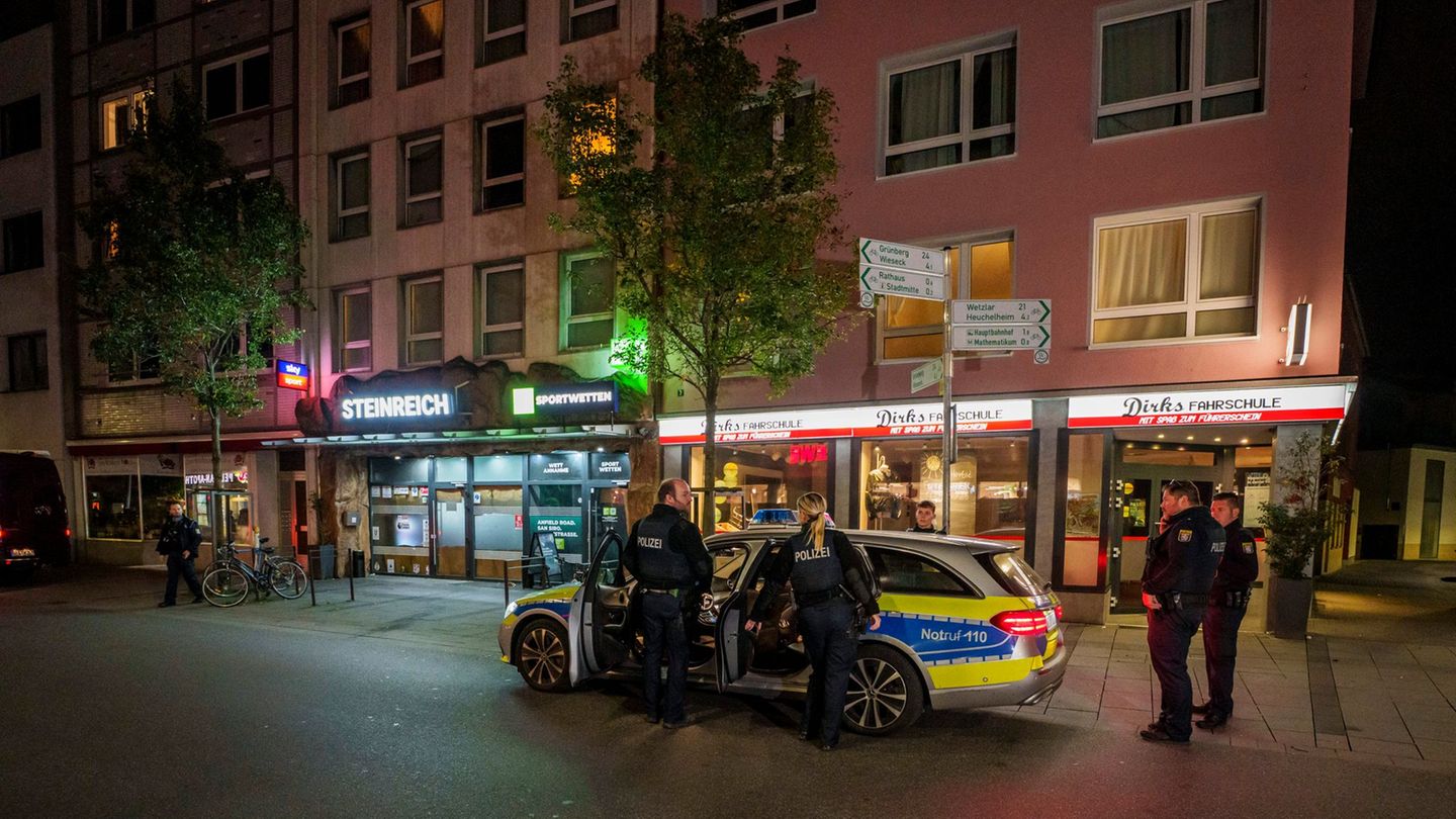 Prozesse: 34-Jähriger nach Schüssen in Gießener Wettbüro vor Gericht