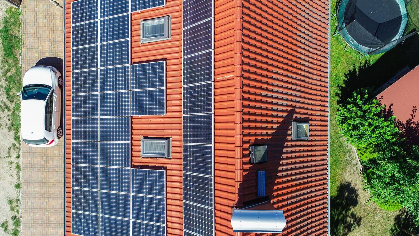 Günstiger Sonnenstrom: Krieg und Ministerin bescheren Solarbranche Sonderkonjunktur