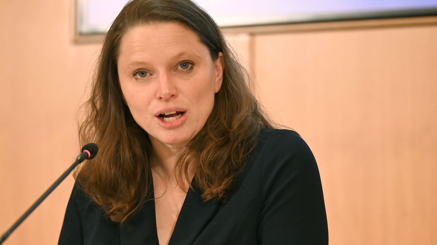 Außenhandel: Senatorin Leonhard sieht Potenzial für mehr Europa-Handel