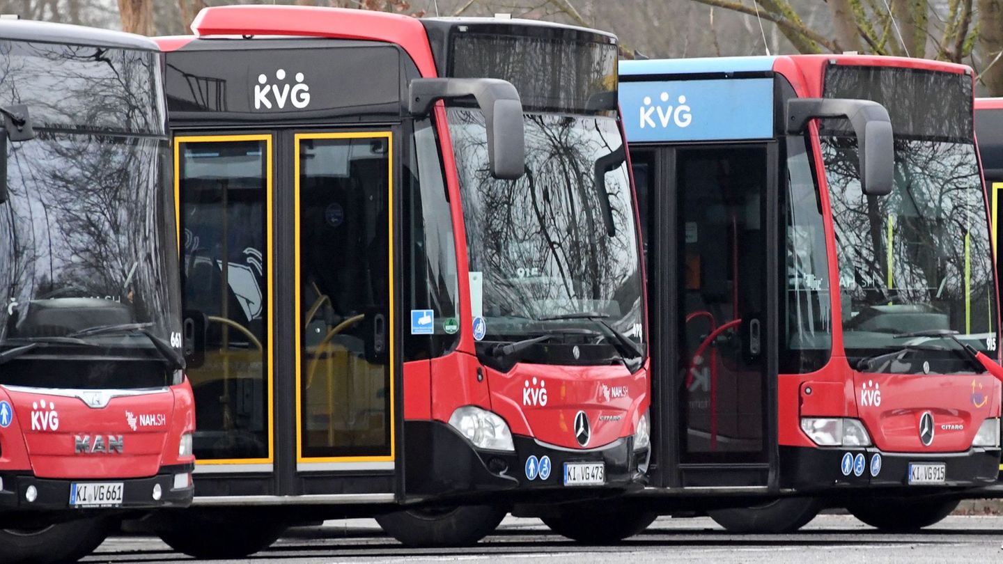 Nahverkehr: Hohe Dieselpreise belasten Busbetriebe im Norden