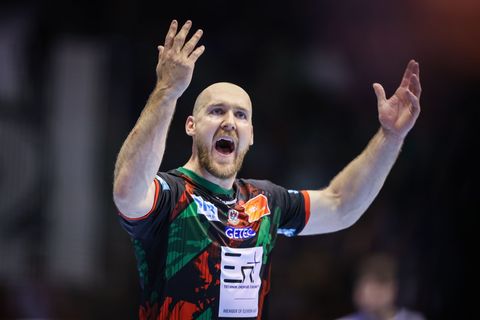 Christian O'Sullivan wird nach dem Gummersbach-Spiel verabschiedet. (Archivbild) Foto: Ronny Hartmann/dpa