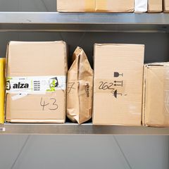 Viele Verbraucher empfinden den Onlinekauf als bequem. Foto: Sebastian Kahnert/dpa