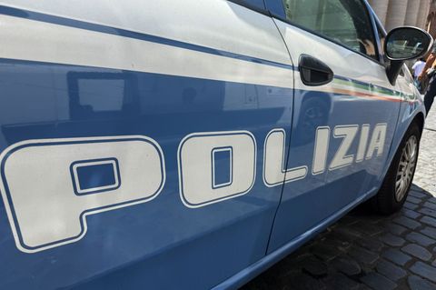 Italien ist entsetzt über den Vierfach-Mord an vier ausländischen Erntehelfern. (Symbolbild) Foto: Sabina Crisan/dpa